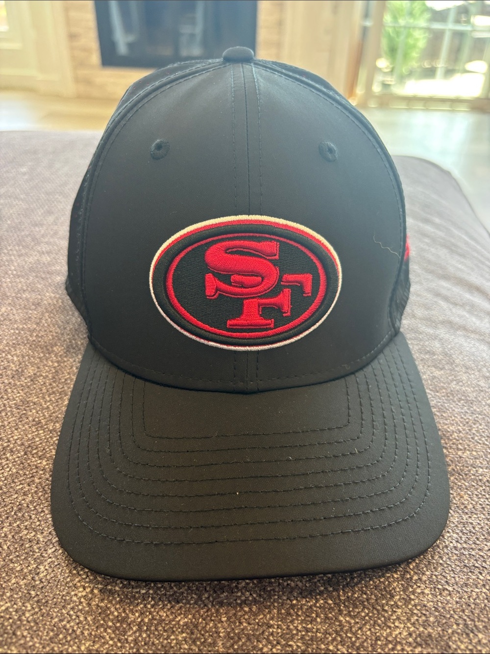 San Francisco 49ers Black & Red Logo Men's Cap